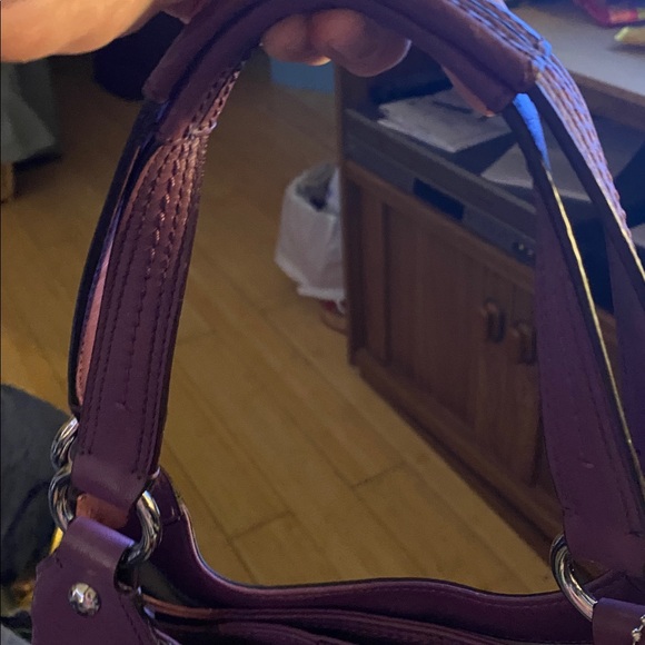 Coach Mauve Leather Shoulder Bag with Buckle Detail New - Picture 15 of 16